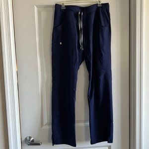 Figs kade womens medium tall scrub pants in navy, excellent condition.